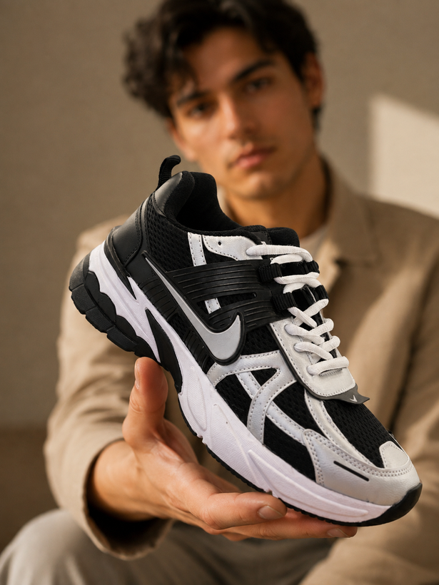 کفش نایک وی تو کی/NIKE V2K